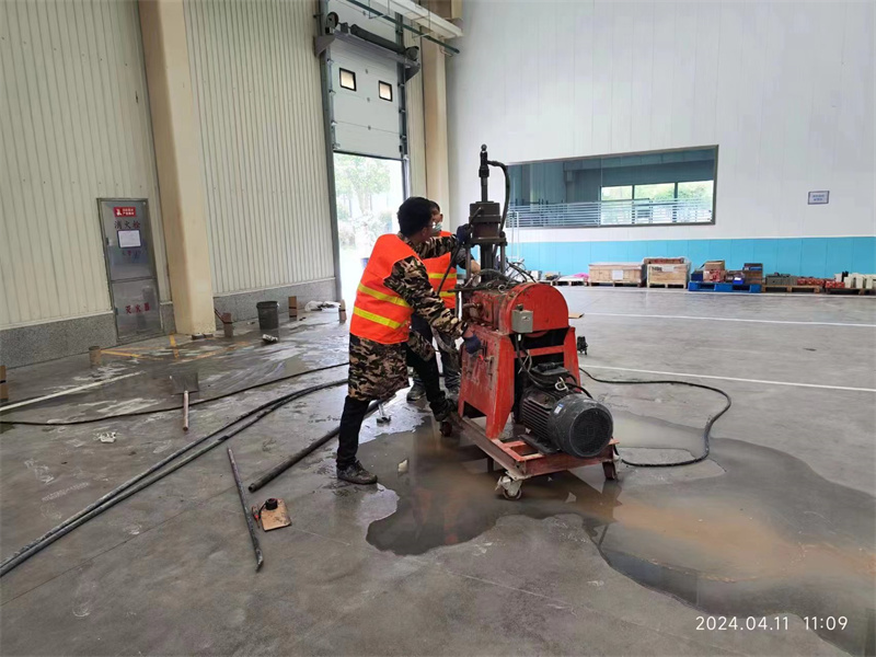 南岸厂房地面下沉塌陷注浆加固施工